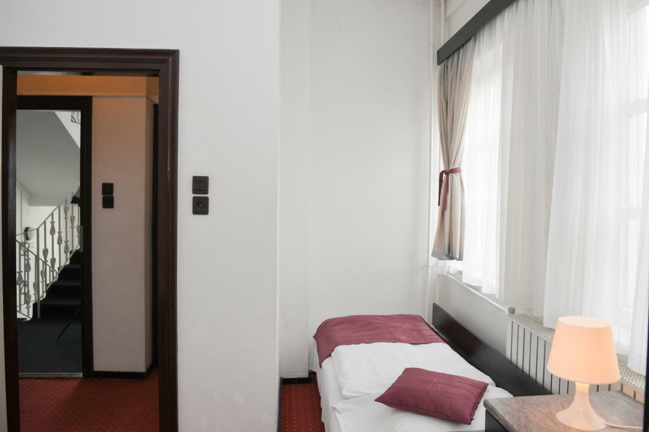 Budai Hotel Budapeszt Zewnętrze zdjęcie